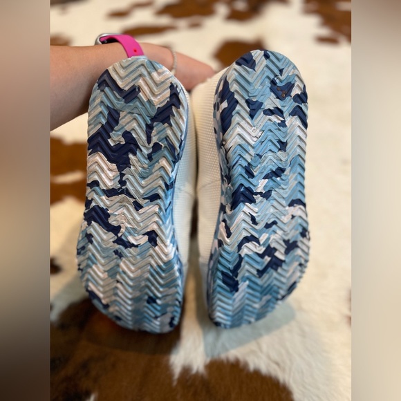 SOLD!!!!!!  NOBULL training Shoes - Picture 4 of 4